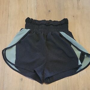 Ninexis High Waisted Athletic Shorts Size Medium